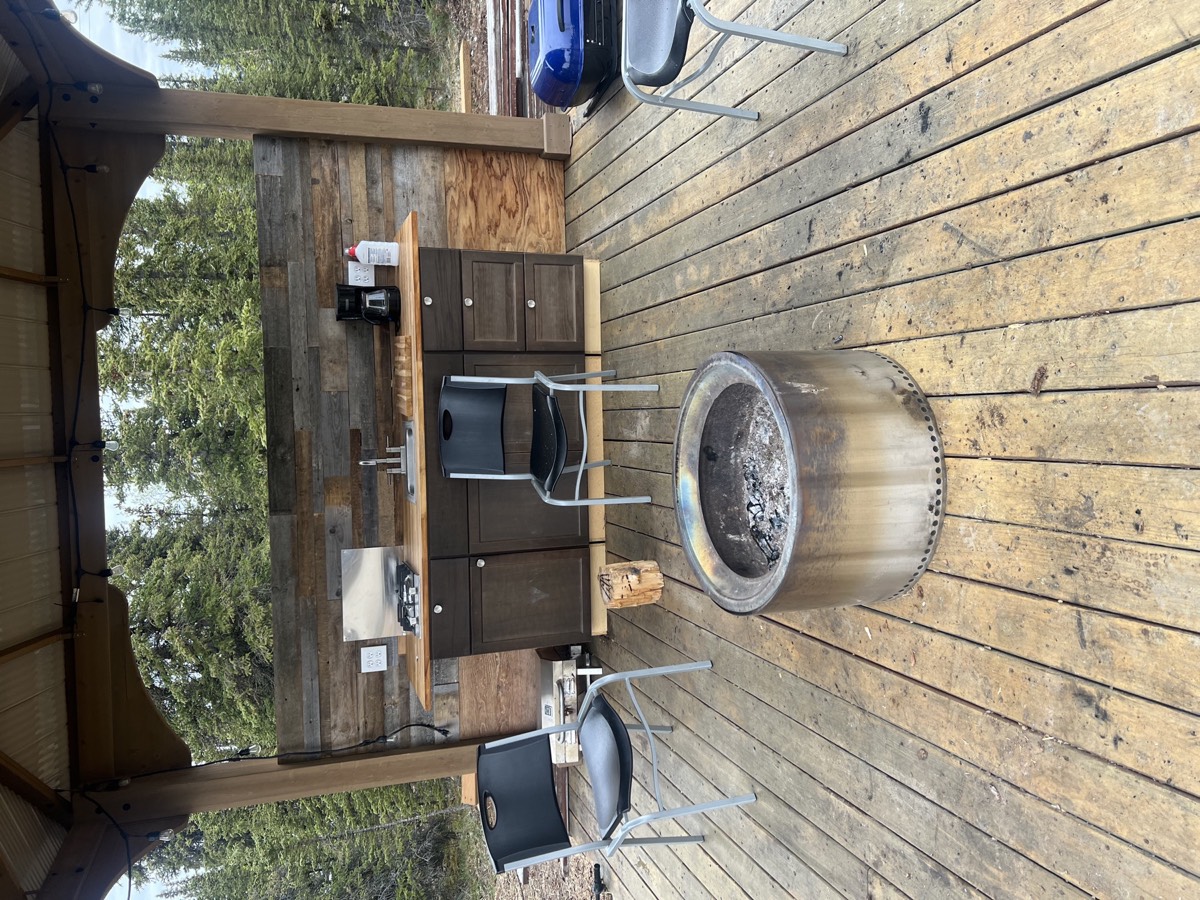 Outdoor kitchen
